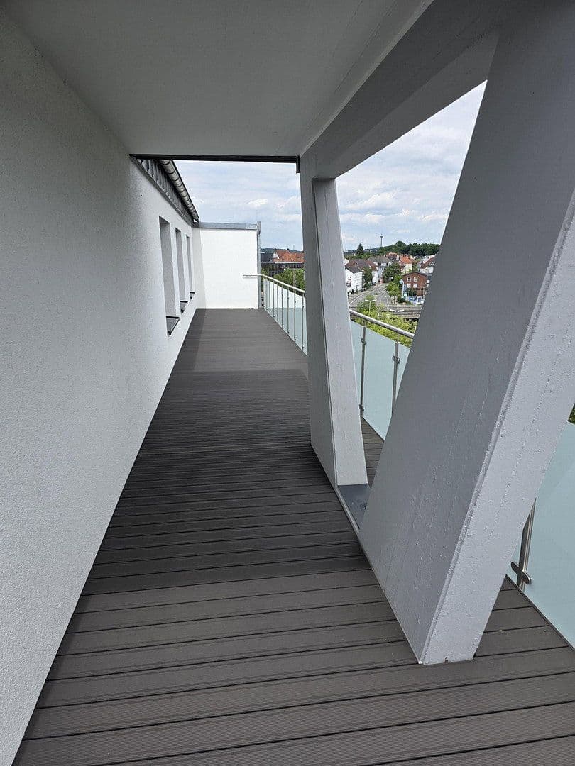 Prenájom bytu 5-izbový 150 m², Osnabrück, Dolné Sasko Prenájom bytu 5-izbový 150 m², Osnabrück, Dolné Sasko