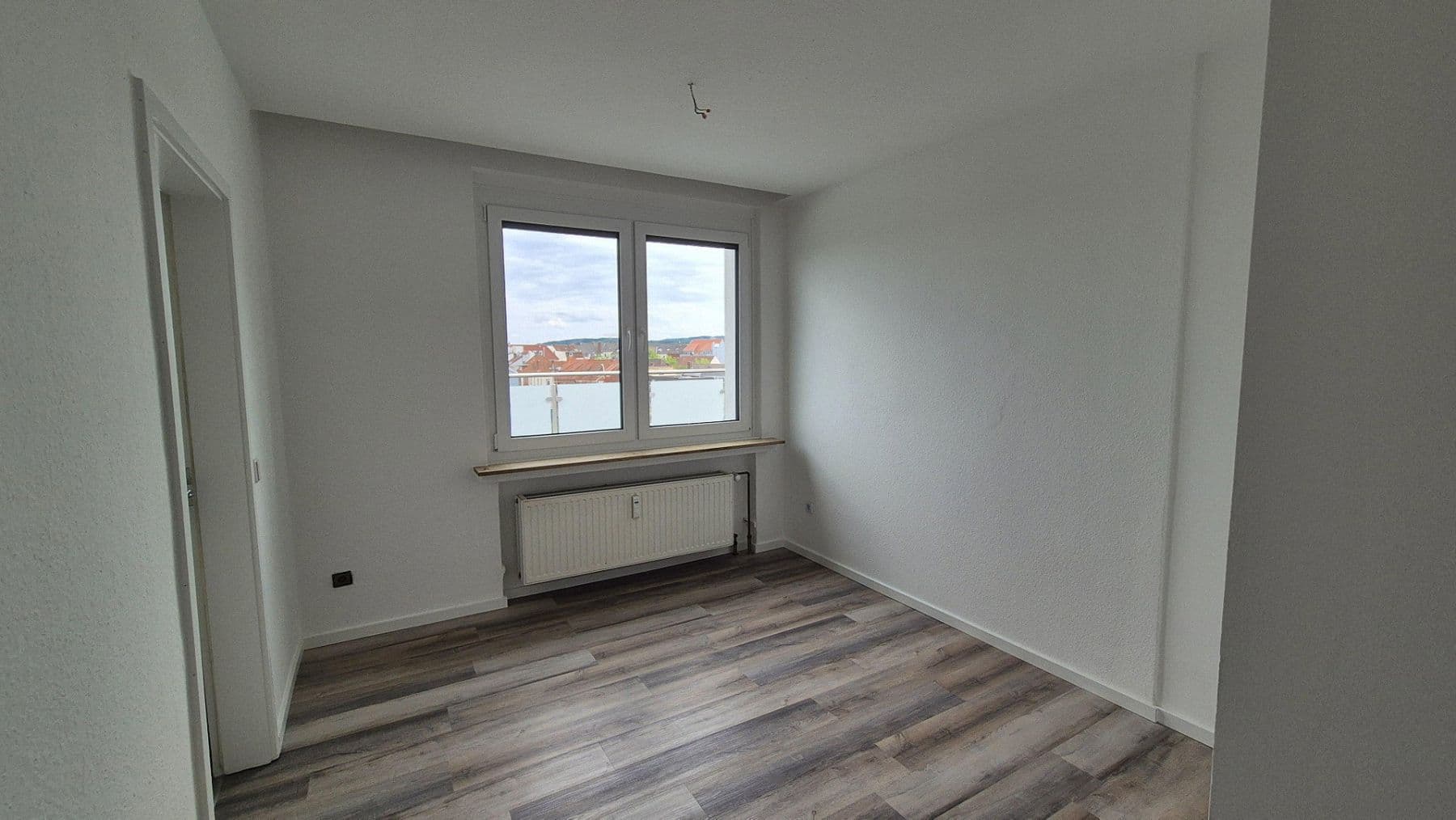 Prenájom bytu 5-izbový 150 m², Osnabrück, Dolné Sasko Prenájom bytu 5-izbový 150 m², Osnabrück, Dolné Sasko