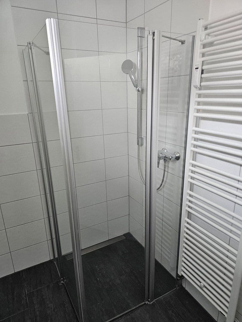 Prenájom bytu 5-izbový 150 m², Osnabrück, Dolné Sasko Prenájom bytu 5-izbový 150 m², Osnabrück, Dolné Sasko