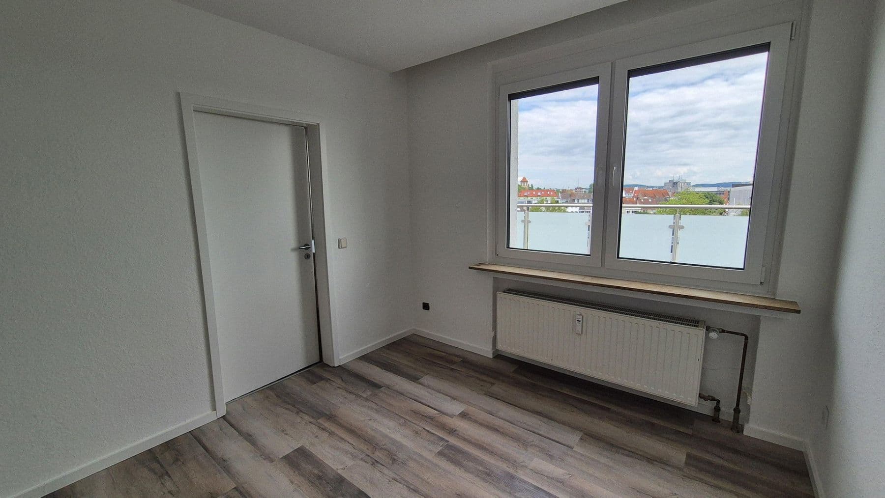 Prenájom bytu 5-izbový 150 m², Osnabrück, Dolné Sasko Prenájom bytu 5-izbový 150 m², Osnabrück, Dolné Sasko
