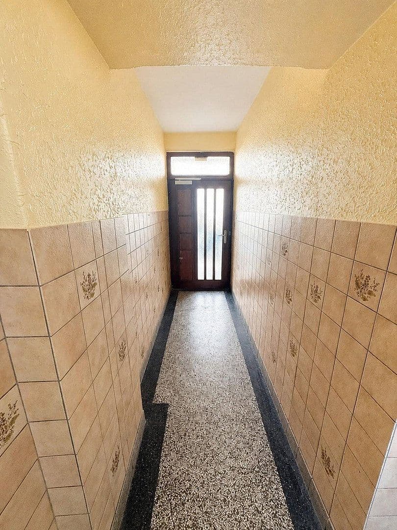 Predaj domu 180 m², pozemok 180 m², Warendorpstr. 51, Lübeck, Šlezvicko-Holštajnsko Predaj domu 180 m², pozemok 180 m², Warendorpstr. 51, Lübeck, Šlezvicko-Holštajnsko