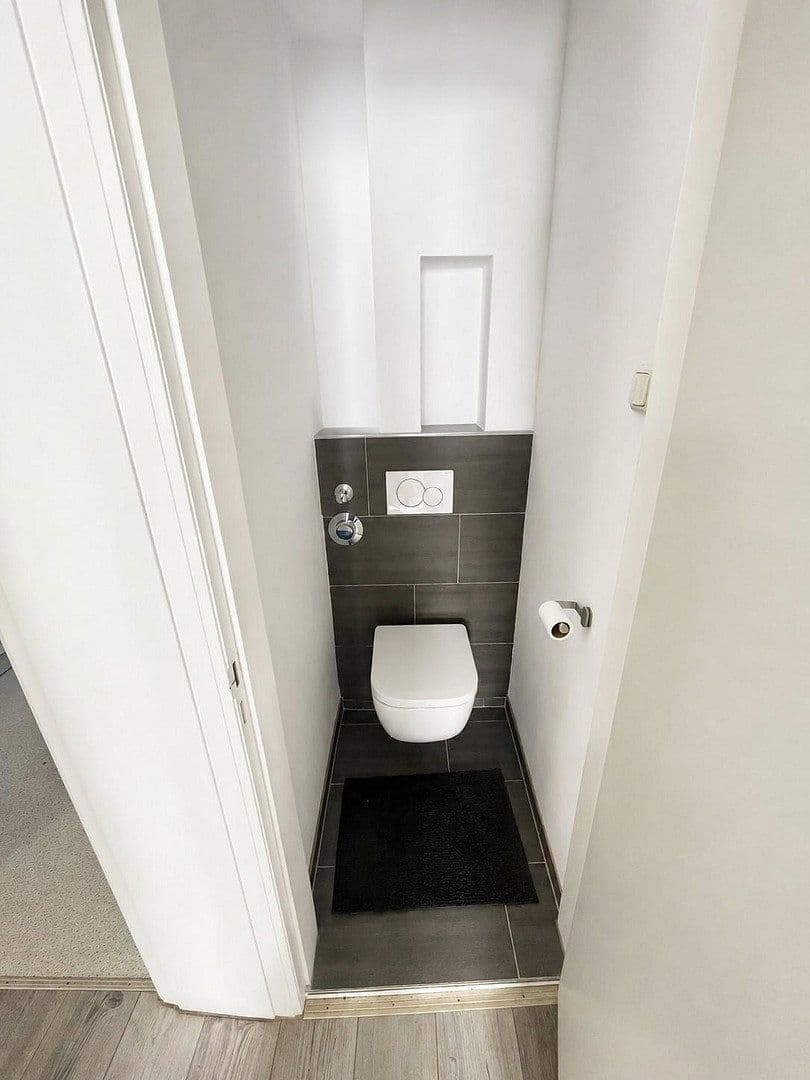 Predaj domu 180 m², pozemok 180 m², Warendorpstr. 51, Lübeck, Šlezvicko-Holštajnsko Predaj domu 180 m², pozemok 180 m², Warendorpstr. 51, Lübeck, Šlezvicko-Holštajnsko