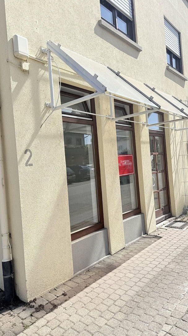 Prenájom nebytového priestoru 40 m², Eisenbahnstr, Schliengen, Bádensko-Wurttembersko Prenájom nebytového priestoru 40 m², Eisenbahnstr, Schliengen, Bádensko-Wurttembersko
