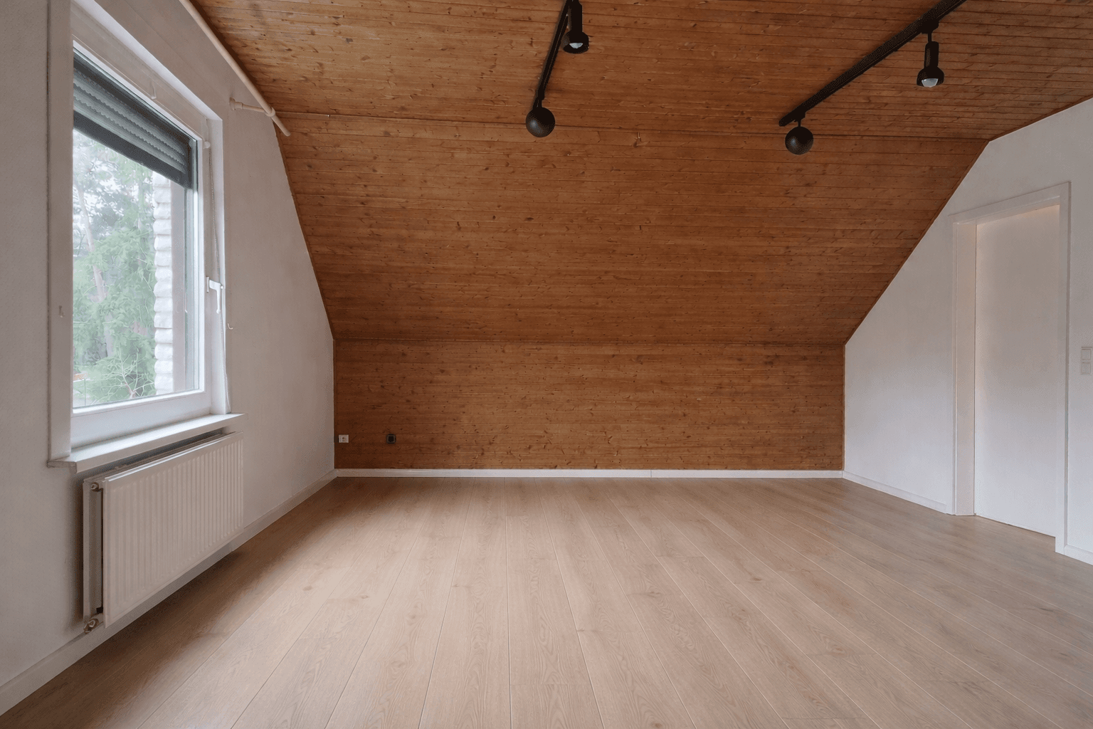 Prenájom domu 160 m², pozemok 793 m², Berlin, Berlín Prenájom domu 160 m², pozemok 793 m², Berlin, Berlín