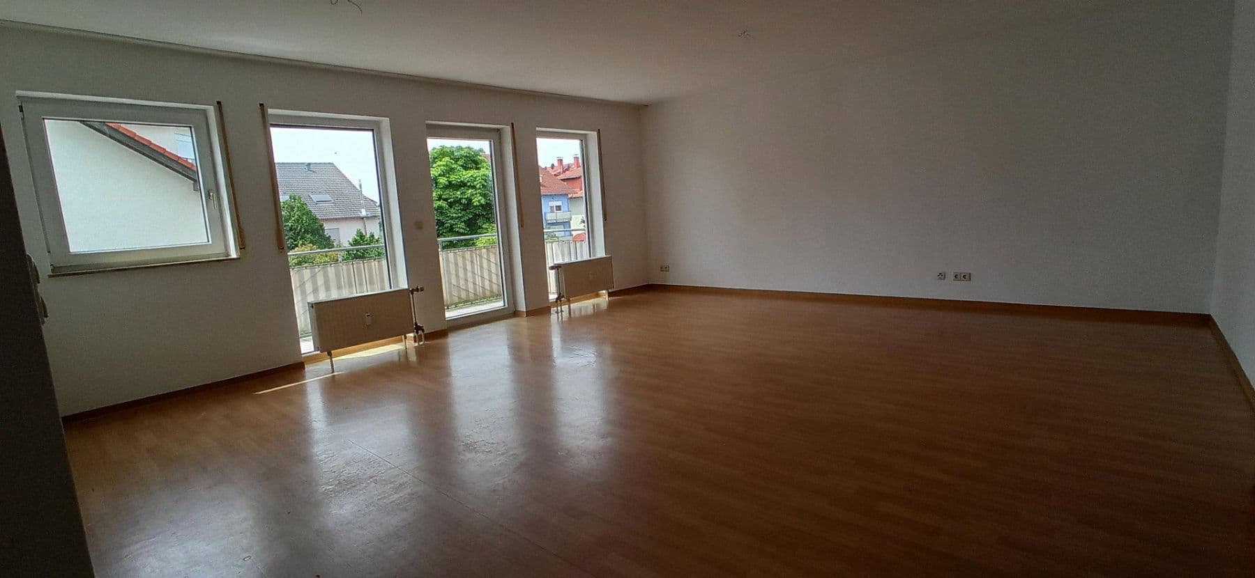 Predaj bytu 3-izbový 94 m², Linkenheim-Hochstetten, Bádensko-Wurttembersko Predaj bytu 3-izbový 94 m², Linkenheim-Hochstetten, Bádensko-Wurttembersko