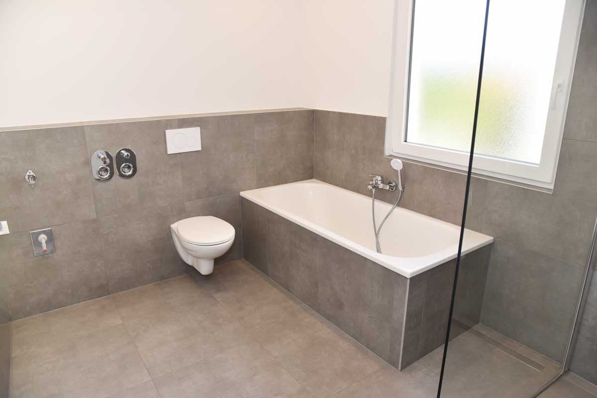 Prenájom bytu 3-izbový 75 m², Aglasterhausen, Bádensko-Wurttembersko Prenájom bytu 3-izbový 75 m², Aglasterhausen, Bádensko-Wurttembersko