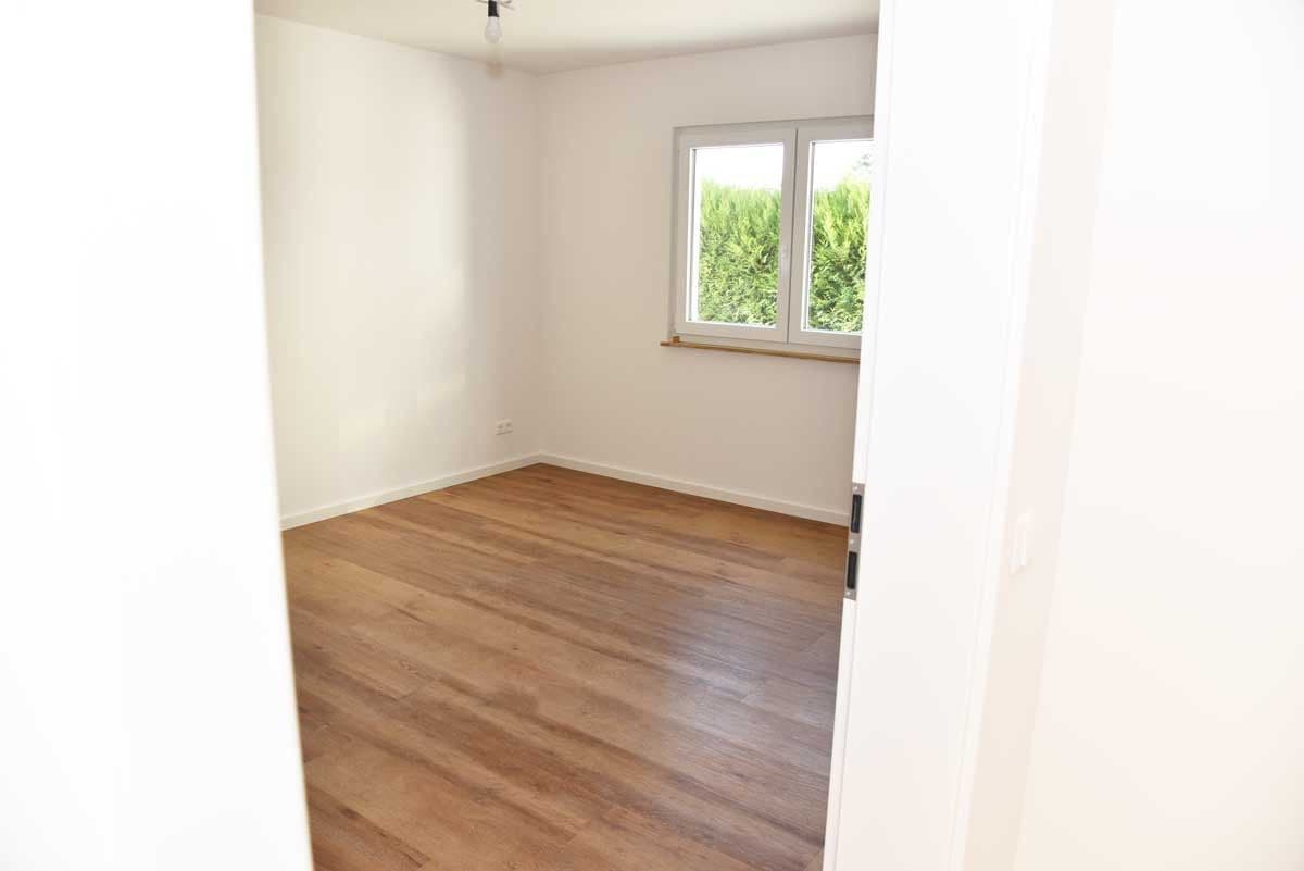 Prenájom bytu 3-izbový 75 m², Aglasterhausen, Bádensko-Wurttembersko Prenájom bytu 3-izbový 75 m², Aglasterhausen, Bádensko-Wurttembersko