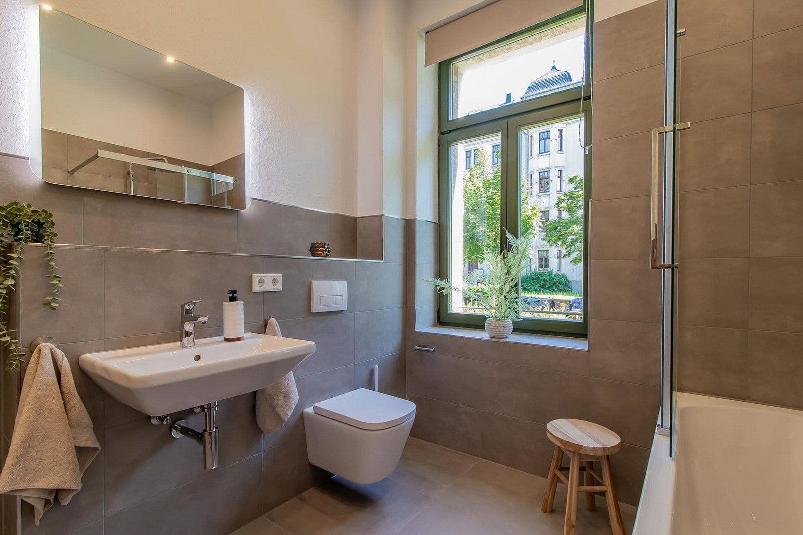 Prenájom bytu 2-izbový 62 m², Weststr. 52, Chemnitz, Sasko Prenájom bytu 2-izbový 62 m², Weststr. 52, Chemnitz, Sasko