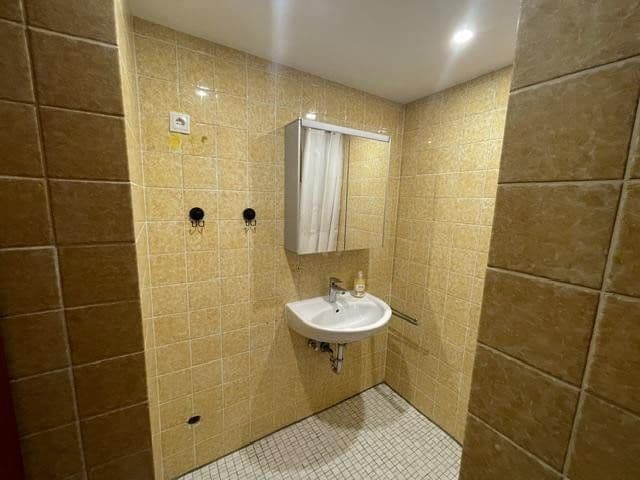 Prenájom bytu 1-izbový 40 m², Rheinallee 8, Bad Hönningen, Porýnie-Falcko Prenájom bytu 1-izbový 40 m², Rheinallee 8, Bad Hönningen, Porýnie-Falcko
