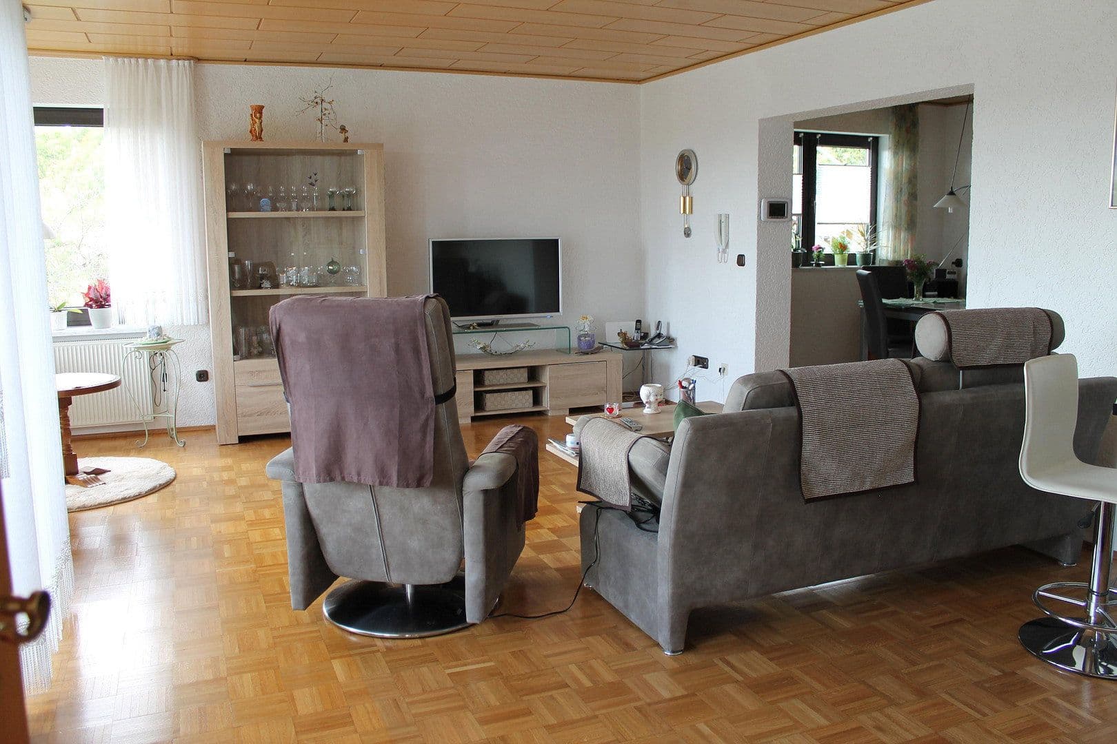 Prenájom bytu 3-izbový 104 m², Büchelbergweg 24, Sulzdorf an der Lederhecke, Bavorsko Prenájom bytu 3-izbový 104 m², Büchelbergweg 24, Sulzdorf an der Lederhecke, Bavorsko