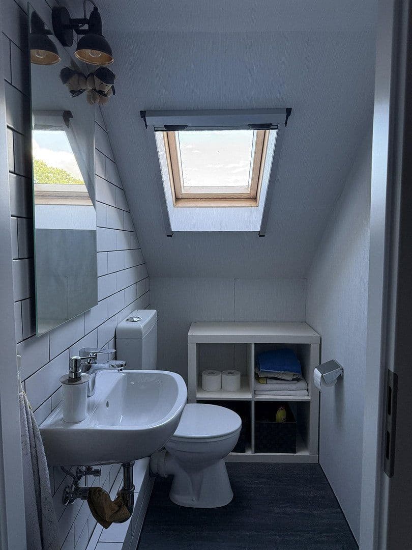 Predaj domu 112 m², pozemok 294 m², Emil-Lueken-Straße 15, Wilhelmshaven, Dolné Sasko Predaj domu 112 m², pozemok 294 m², Emil-Lueken-Straße 15, Wilhelmshaven, Dolné Sasko
