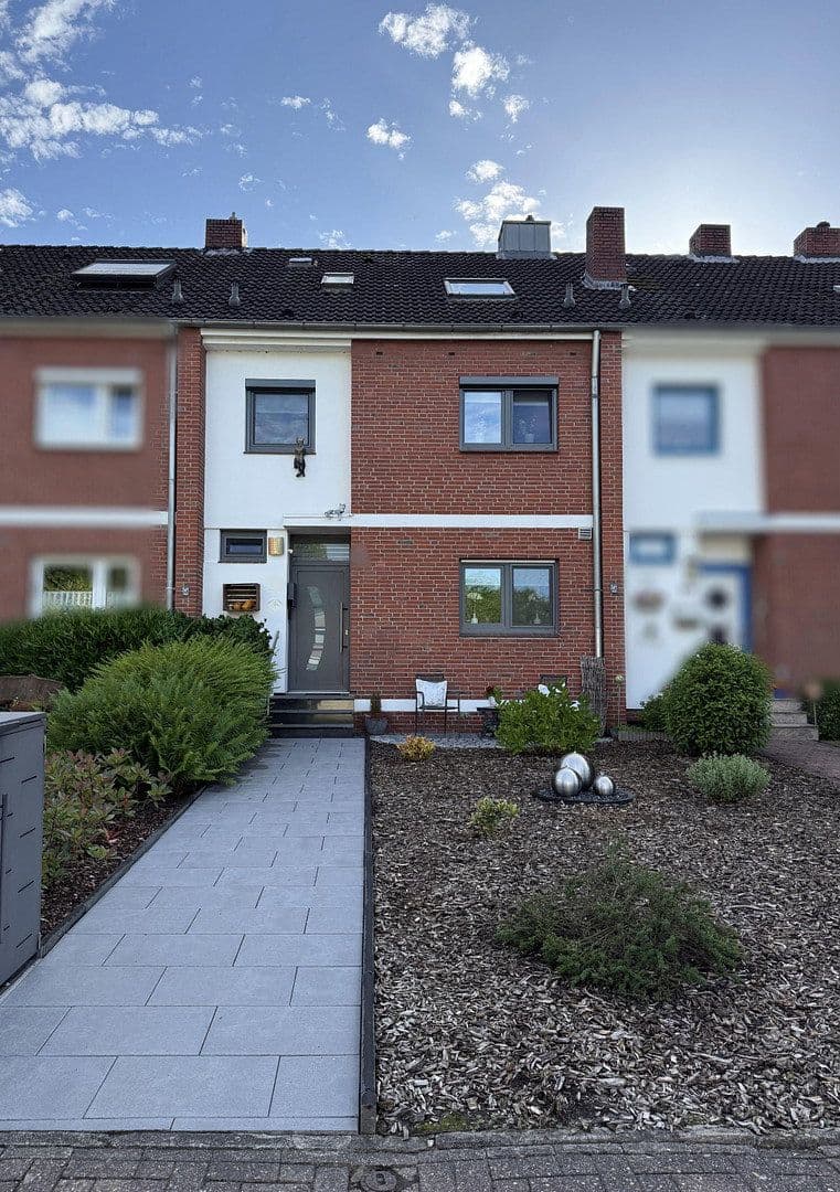 Predaj domu 112 m², pozemok 294 m², Emil-Lueken-Straße 15, Wilhelmshaven, Dolné Sasko Predaj domu 112 m², pozemok 294 m², Emil-Lueken-Straße 15, Wilhelmshaven, Dolné Sasko