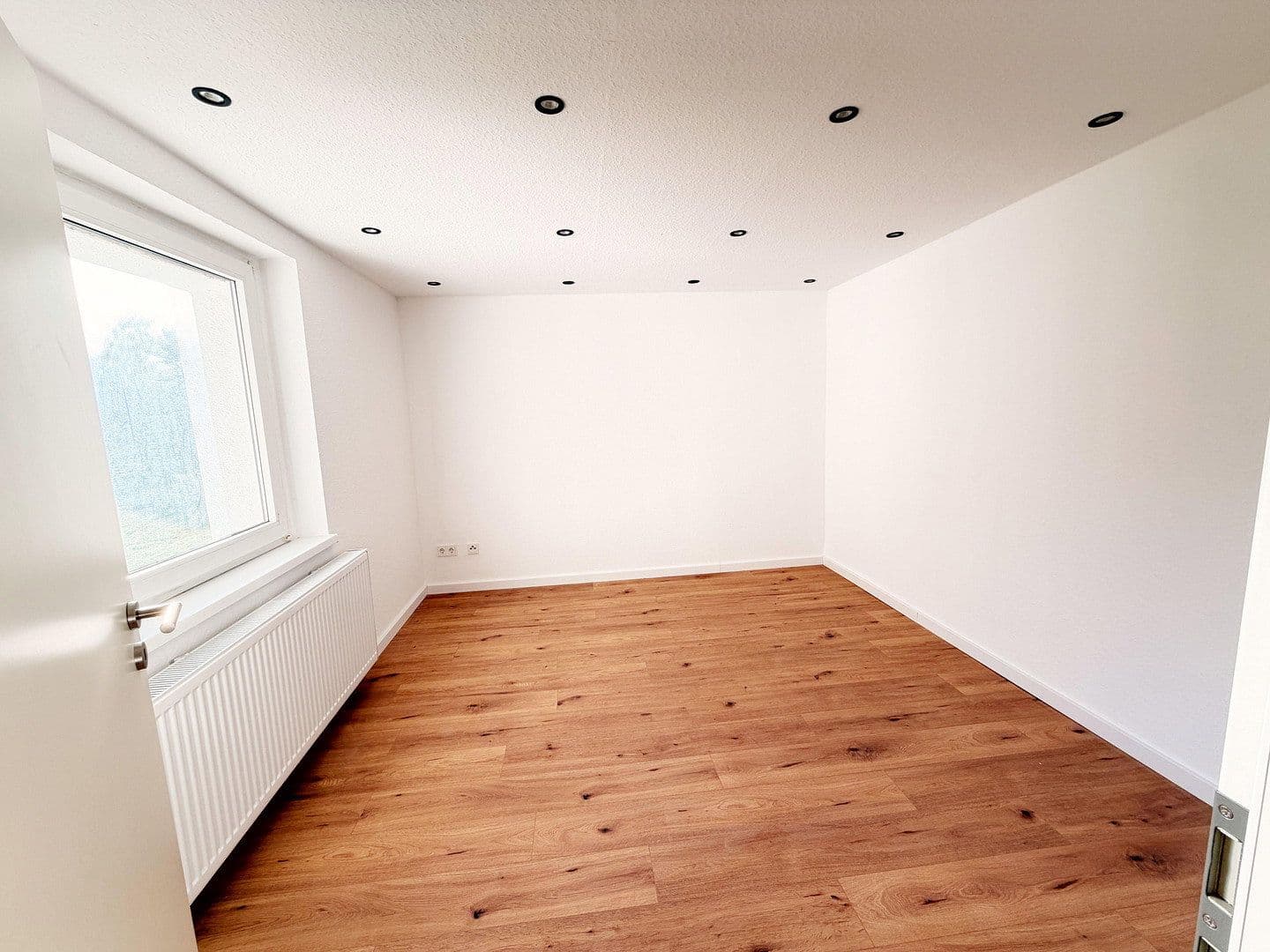 Predaj domu 167 m², pozemok 253 m², Adenauer Straße 23, Altenbeken, Severné Porýnie - Westfálsko Predaj domu 167 m², pozemok 253 m², Adenauer Straße 23, Altenbeken, Severné Porýnie - Westfálsko