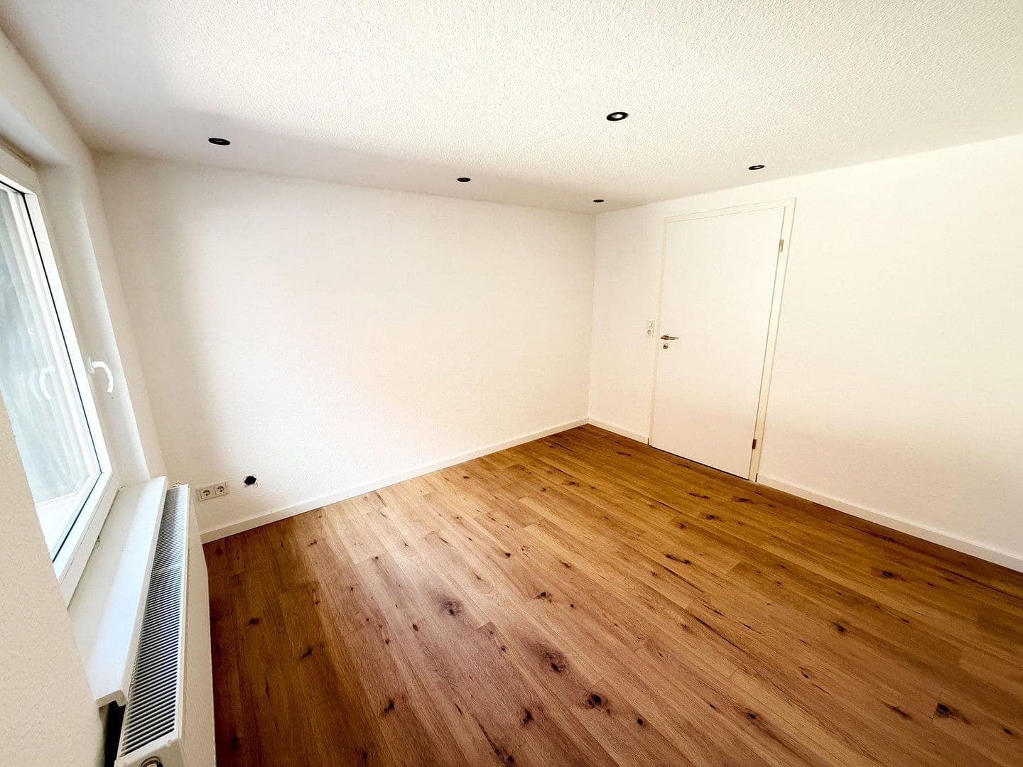 Predaj domu 167 m², pozemok 253 m², Adenauer Straße 23, Altenbeken, Severné Porýnie - Westfálsko Predaj domu 167 m², pozemok 253 m², Adenauer Straße 23, Altenbeken, Severné Porýnie - Westfálsko