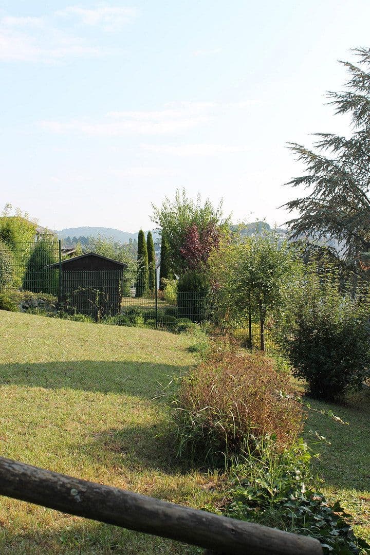 Prenájom domu 240 m², pozemok 720 m², Herborn, Hesensko Prenájom domu 240 m², pozemok 720 m², Herborn, Hesensko