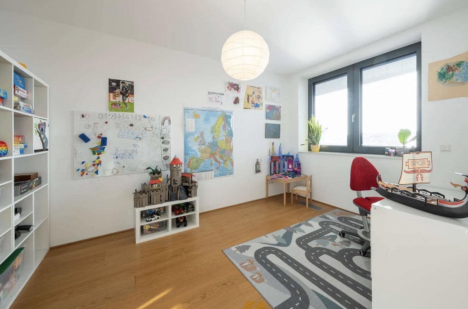 Predaj bytu 4-izbový 134 m², Europa-Allee 165, Frankfurt/Main, Hesensko Predaj bytu 4-izbový 134 m², Europa-Allee 165, Frankfurt/Main, Hesensko