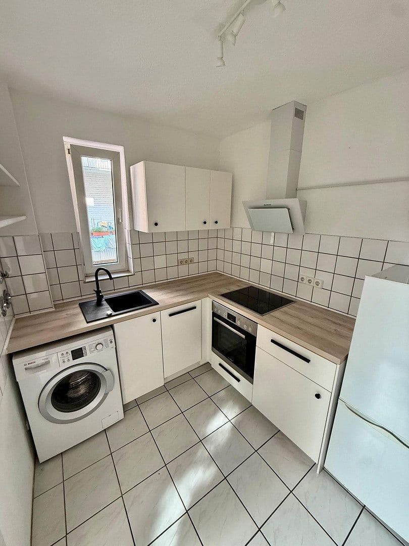 Prenájom bytu 3-izbový 61 m², Ludwigstraße 110A, Stuttgart, Bádensko-Wurttembersko Prenájom bytu 3-izbový 61 m², Ludwigstraße 110A, Stuttgart, Bádensko-Wurttembersko