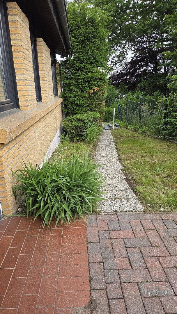 Predaj domu 100 m², pozemok 600 m², Buxtehude, Dolné Sasko Predaj domu 100 m², pozemok 600 m², Buxtehude, Dolné Sasko