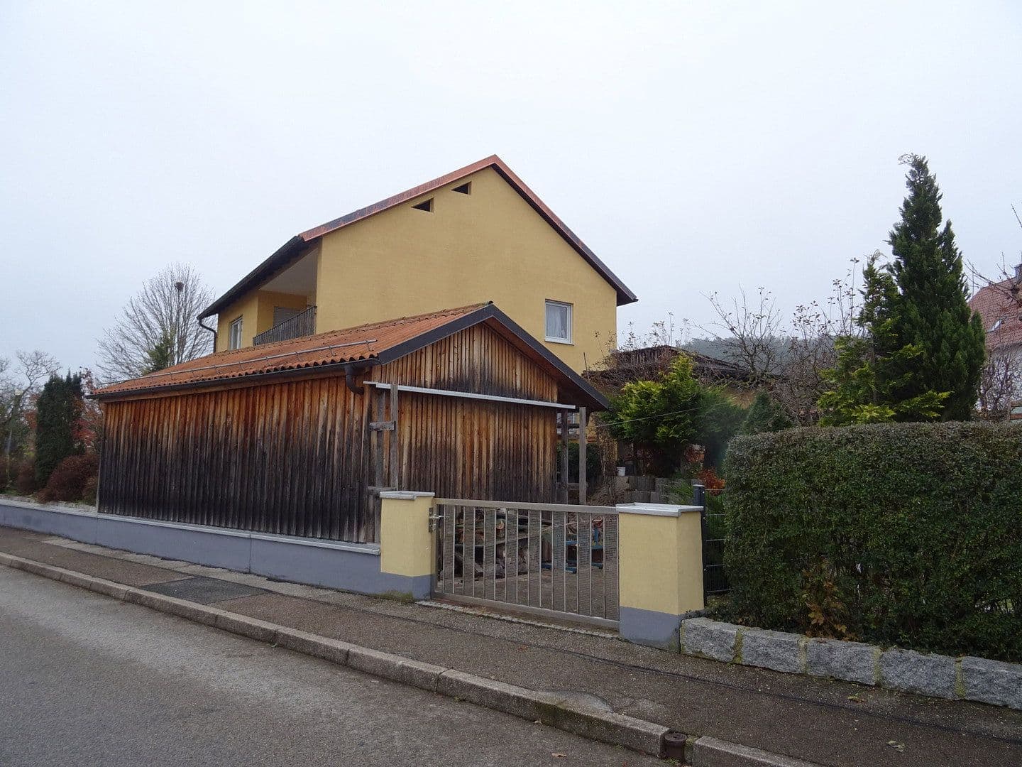 Prenájom domu 165 m², pozemok 596 m², Tannenstraße 2, Berching, Bavorsko Prenájom domu 165 m², pozemok 596 m², Tannenstraße 2, Berching, Bavorsko