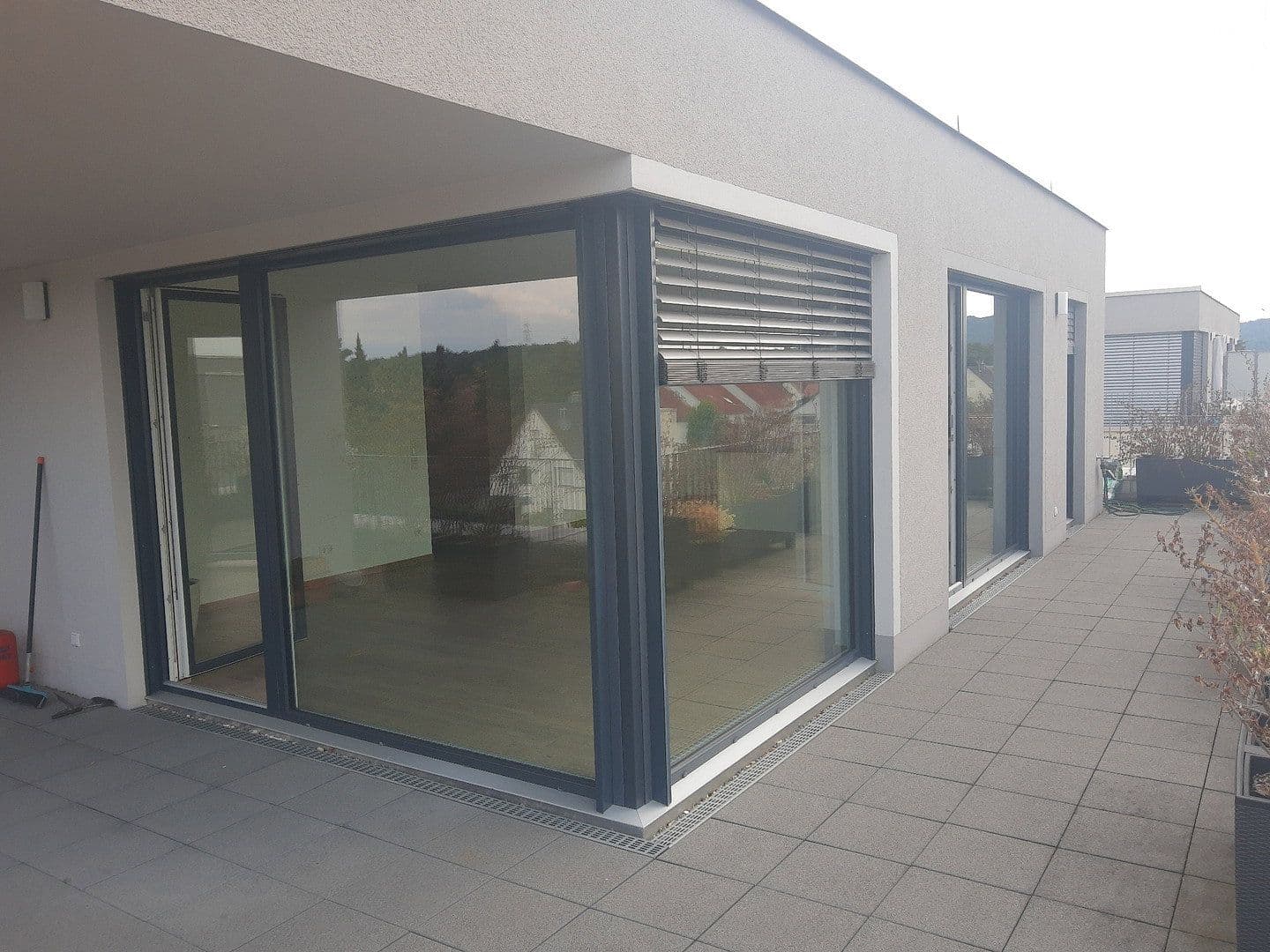 Prenájom bytu 3-izbový 130 m², Möhrendorf, Bavorsko Prenájom bytu 3-izbový 130 m², Möhrendorf, Bavorsko
