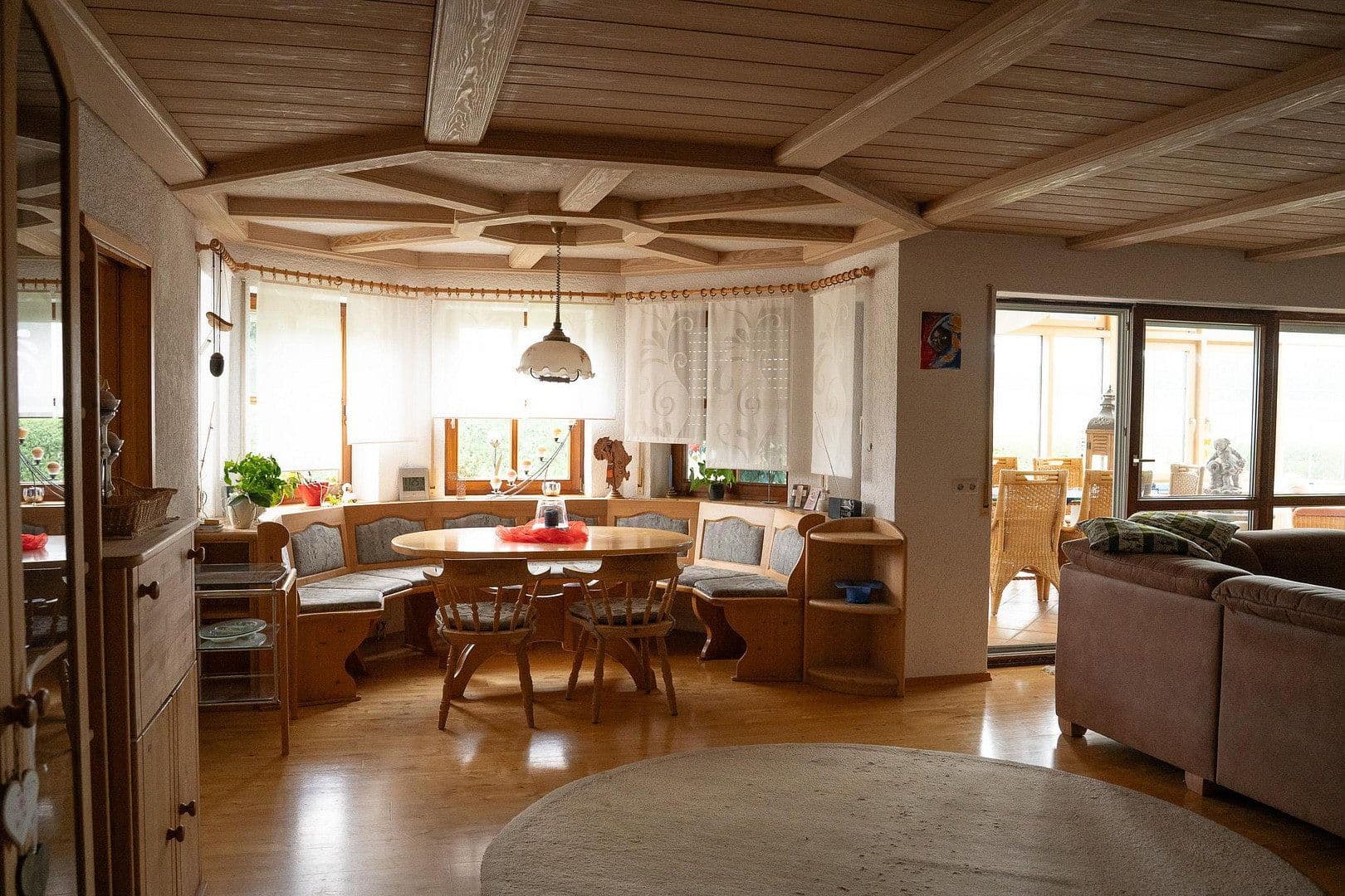 Predaj domu 180 m², pozemok 679 m², Laichingen, Bádensko-Wurttembersko Predaj domu 180 m², pozemok 679 m², Laichingen, Bádensko-Wurttembersko
