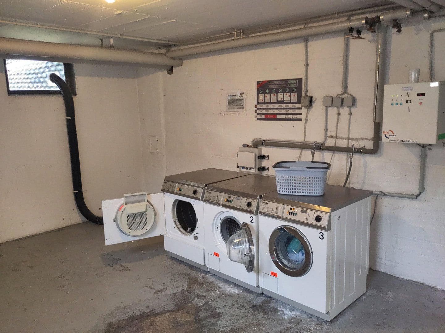 Predaj bytu 1-izbový 24 m², Holzbachstr. 18, Germering, Bavorsko Predaj bytu 1-izbový 24 m², Holzbachstr. 18, Germering, Bavorsko