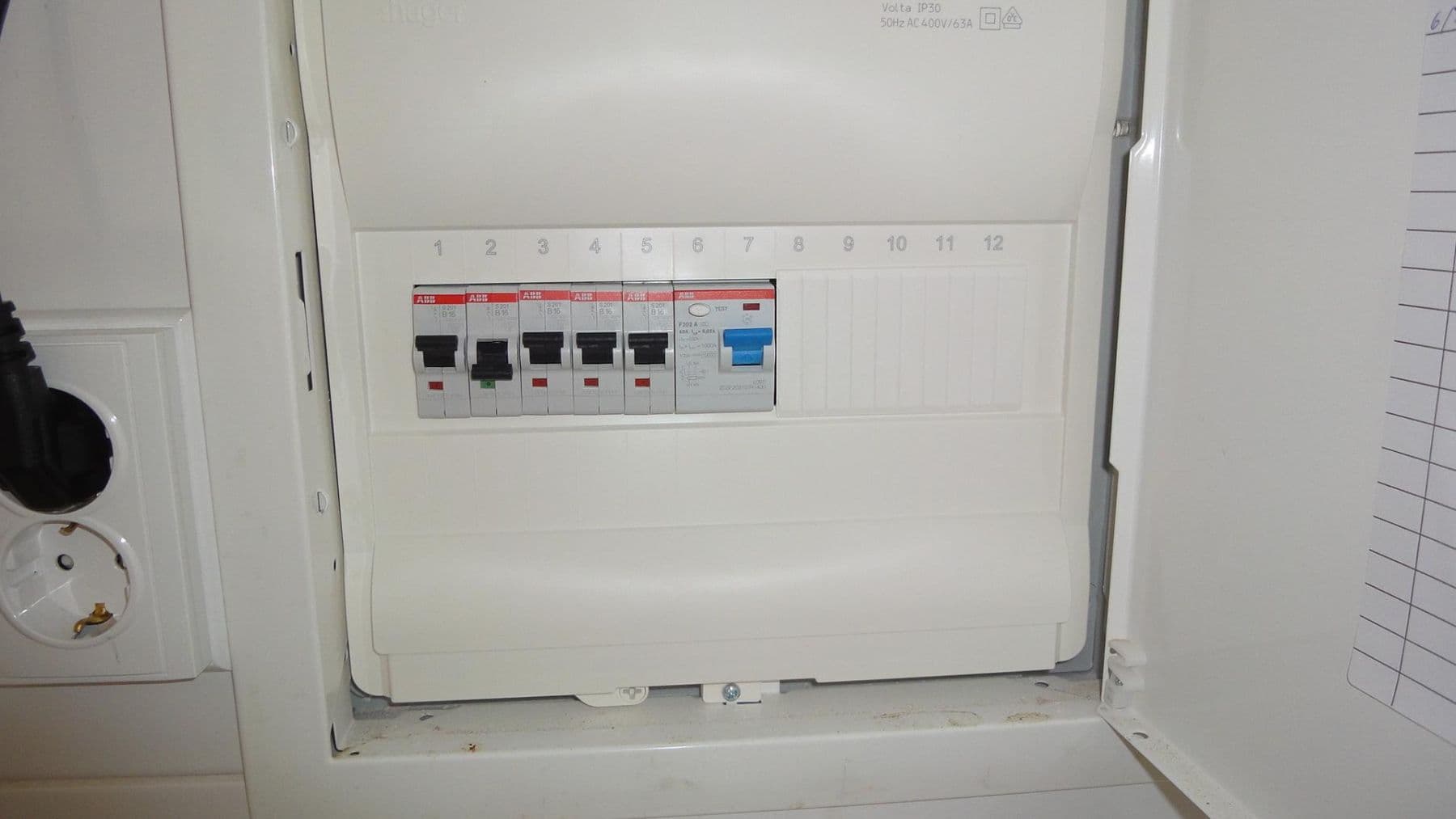Predaj bytu 1-izbový 24 m², Holzbachstr. 18, Germering, Bavorsko Predaj bytu 1-izbový 24 m², Holzbachstr. 18, Germering, Bavorsko