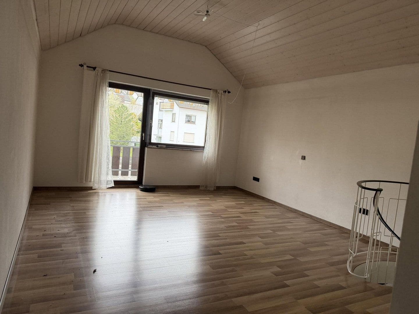 Predaj domu 160 m², pozemok 263 m², Bergstr. 4a, Pfinztal, Bádensko-Wurttembersko Predaj domu 160 m², pozemok 263 m², Bergstr. 4a, Pfinztal, Bádensko-Wurttembersko