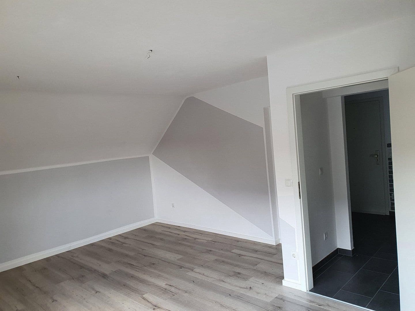 Prenájom bytu 2-izbový 66 m², Vettelschoß, Porýnie-Falcko Prenájom bytu 2-izbový 66 m², Vettelschoß, Porýnie-Falcko