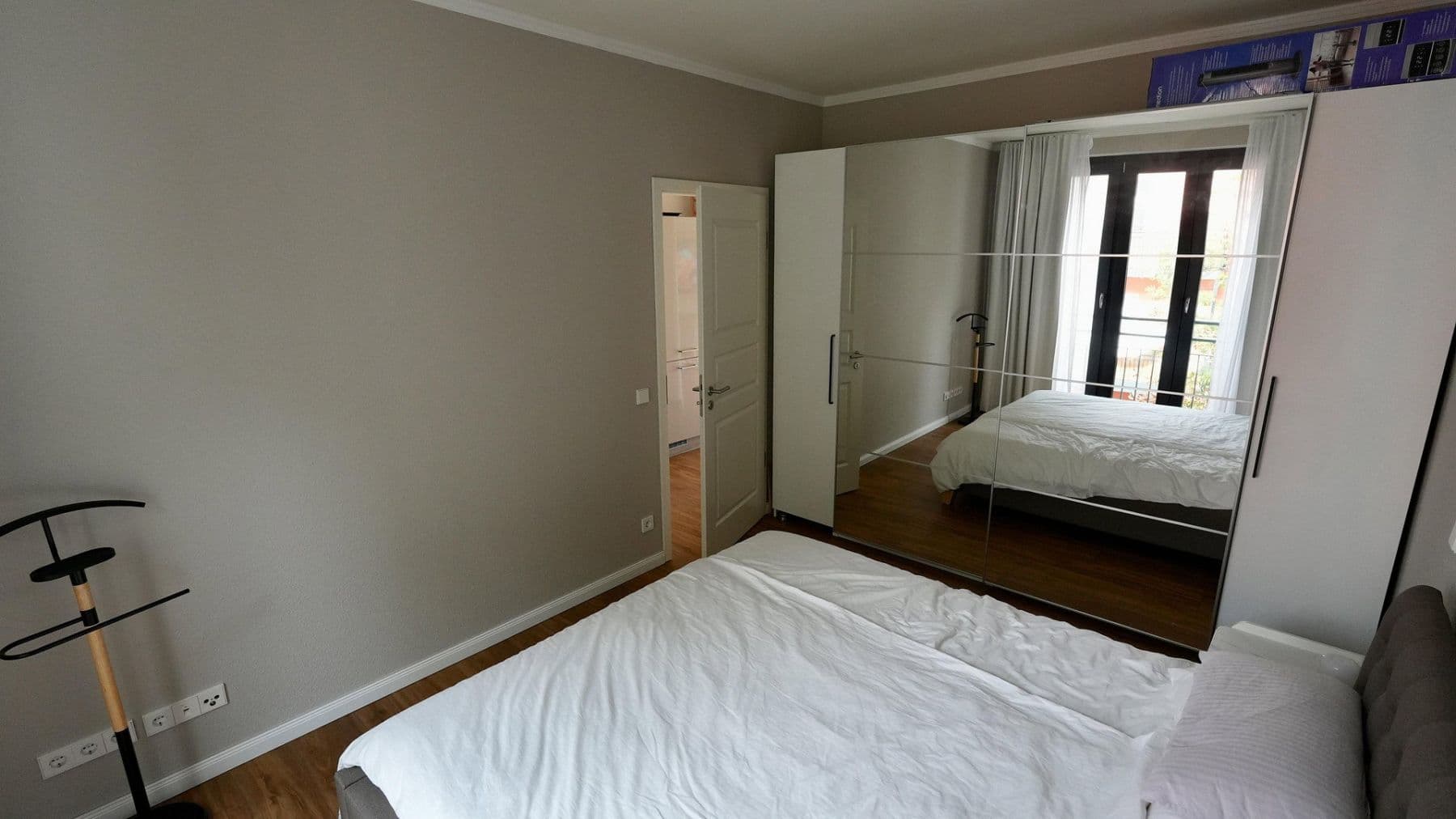 Prenájom bytu 4-izbový 102 m², Sonntagstr 28, Berlin, Berlín Prenájom bytu 4-izbový 102 m², Sonntagstr 28, Berlin, Berlín