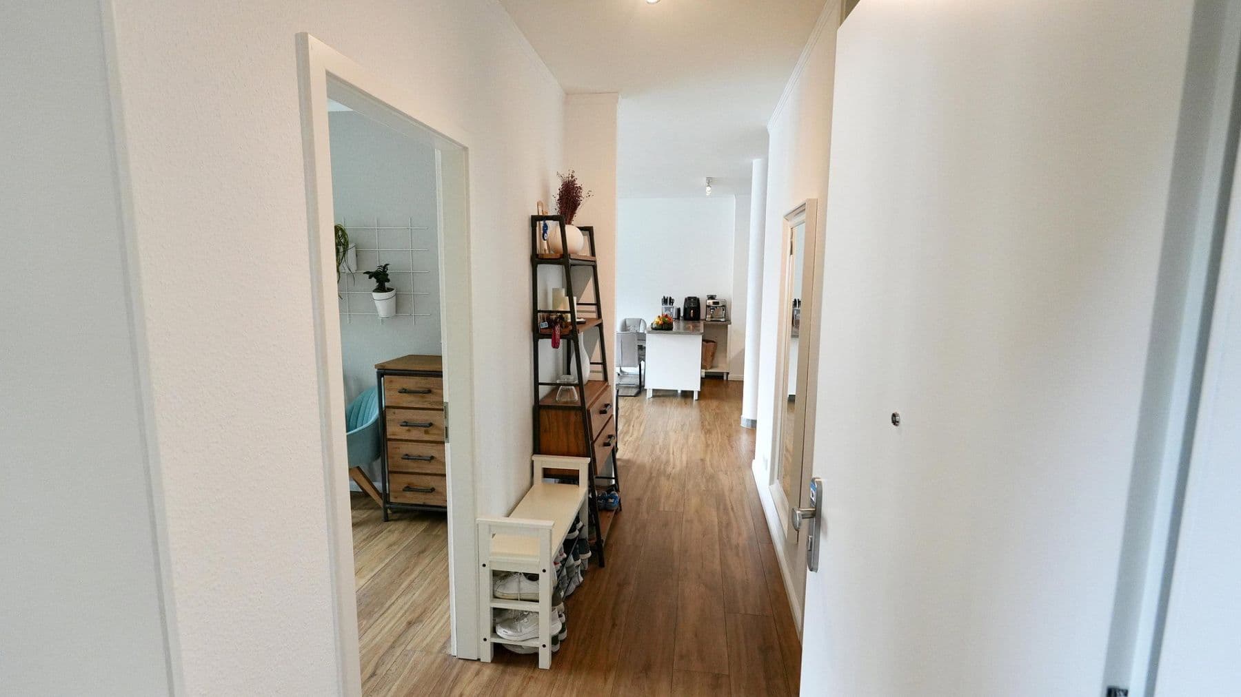 Prenájom bytu 4-izbový 102 m², Sonntagstr 28, Berlin, Berlín Prenájom bytu 4-izbový 102 m², Sonntagstr 28, Berlin, Berlín
