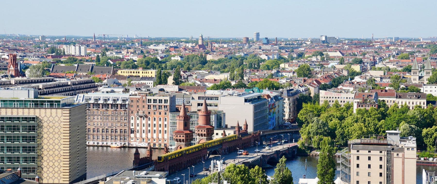 Prenájom bytu 4-izbový 102 m², Sonntagstr 28, Berlin, Berlín Prenájom bytu 4-izbový 102 m², Sonntagstr 28, Berlin, Berlín