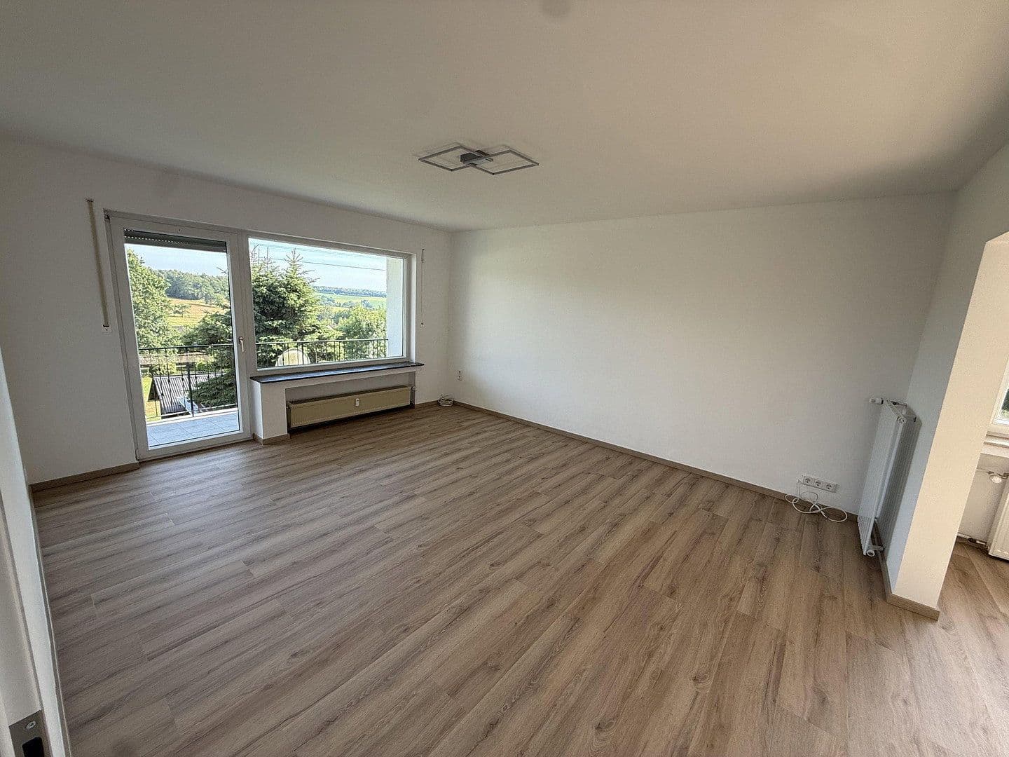 Prenájom bytu 3-izbový 88 m², Mammelzen, Porýnie-Falcko Prenájom bytu 3-izbový 88 m², Mammelzen, Porýnie-Falcko