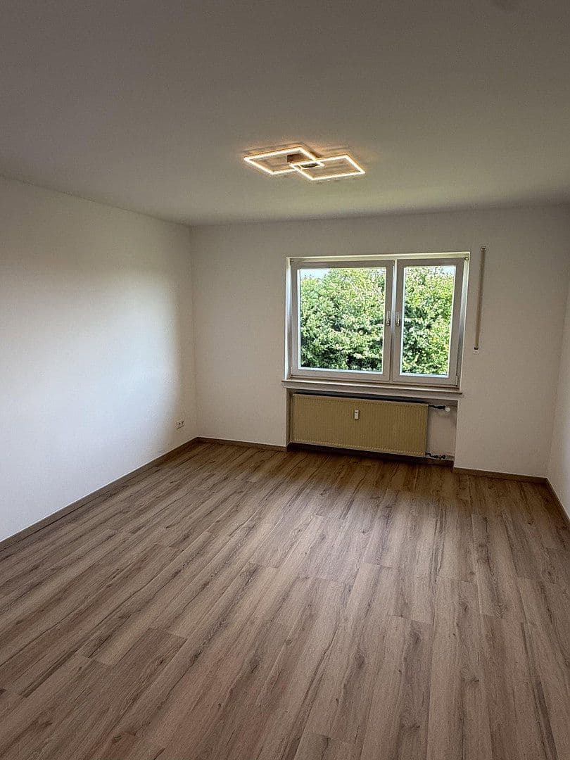 Prenájom bytu 3-izbový 88 m², Mammelzen, Porýnie-Falcko Prenájom bytu 3-izbový 88 m², Mammelzen, Porýnie-Falcko