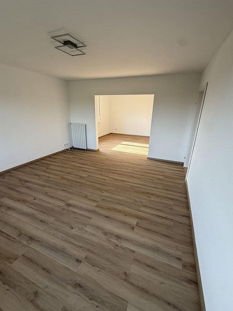 Prenájom bytu 3-izbový 88 m², Mammelzen, Porýnie-Falcko Prenájom bytu 3-izbový 88 m², Mammelzen, Porýnie-Falcko