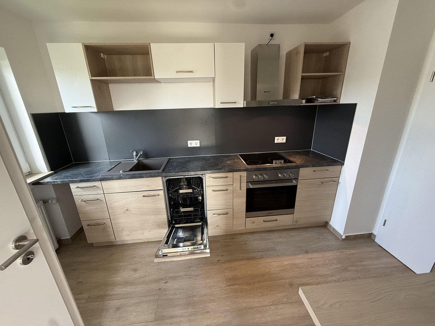 Prenájom bytu 3-izbový 88 m², Mammelzen, Porýnie-Falcko Prenájom bytu 3-izbový 88 m², Mammelzen, Porýnie-Falcko