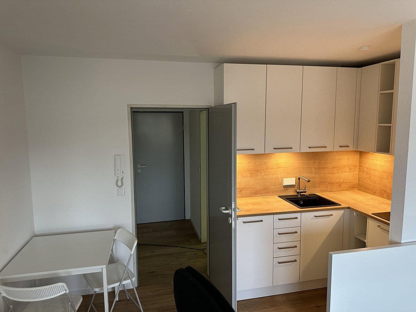 Prenájom bytu 1-izbový 25 m², Sielkamp 7A, Braunschweig, Dolné Sasko Prenájom bytu 1-izbový 25 m², Sielkamp 7A, Braunschweig, Dolné Sasko