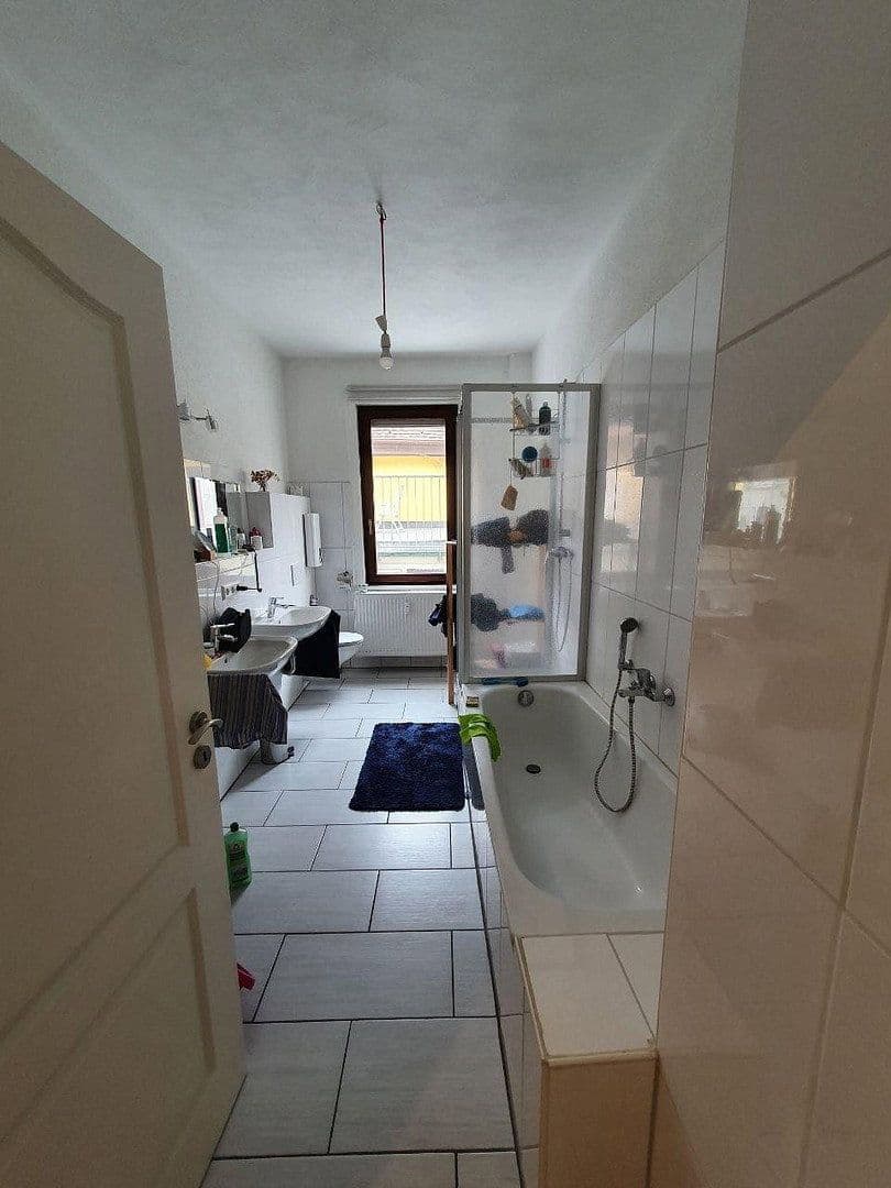 Prenájom bytu 2-izbový 76 m², Bahnhofstraße 9, Rottenburg am Neckar, Bádensko-Wurttembersko Prenájom bytu 2-izbový 76 m², Bahnhofstraße 9, Rottenburg am Neckar, Bádensko-Wurttembersko
