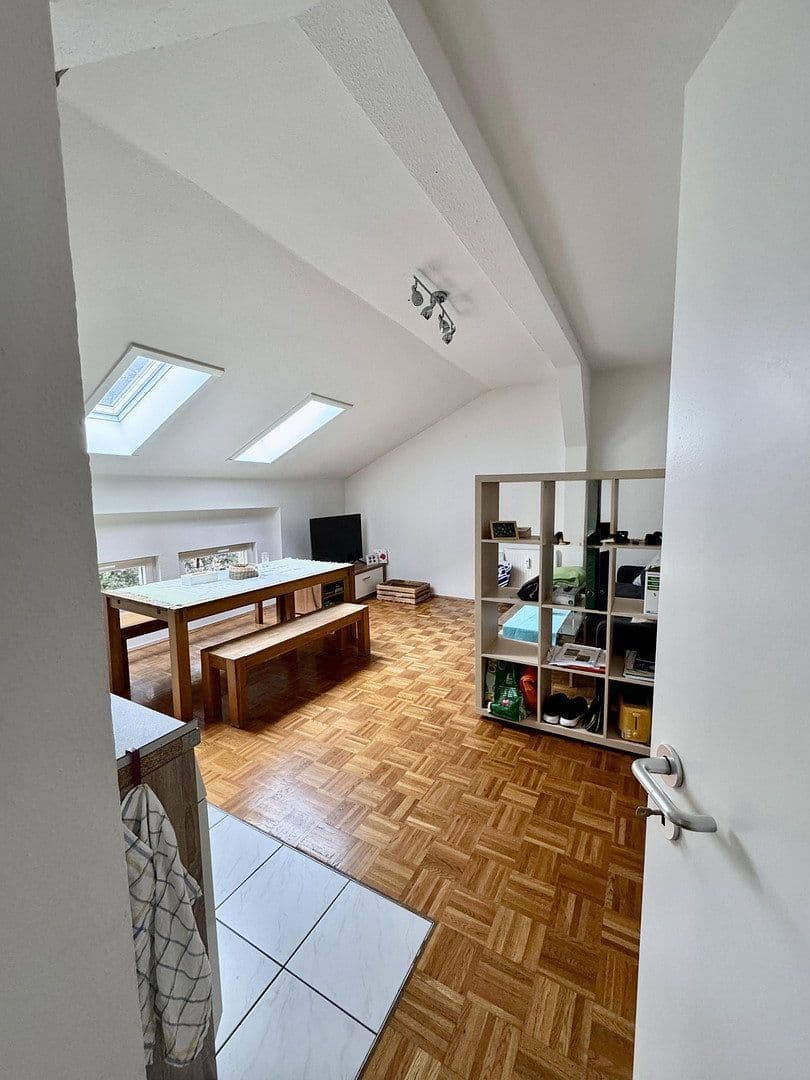 Prenájom bytu 2-izbový 41 m², Rohrer Str. 2, Meiningen, Durínsko Prenájom bytu 2-izbový 41 m², Rohrer Str. 2, Meiningen, Durínsko