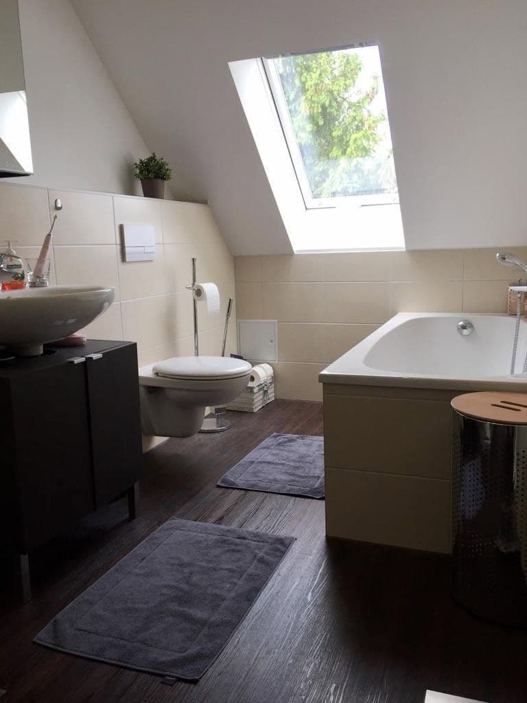 Prenájom bytu 3-izbový 80 m², Muldensteiner Str. 43, Muldestausee, Sasko-Anhaltsko Prenájom bytu 3-izbový 80 m², Muldensteiner Str. 43, Muldestausee, Sasko-Anhaltsko