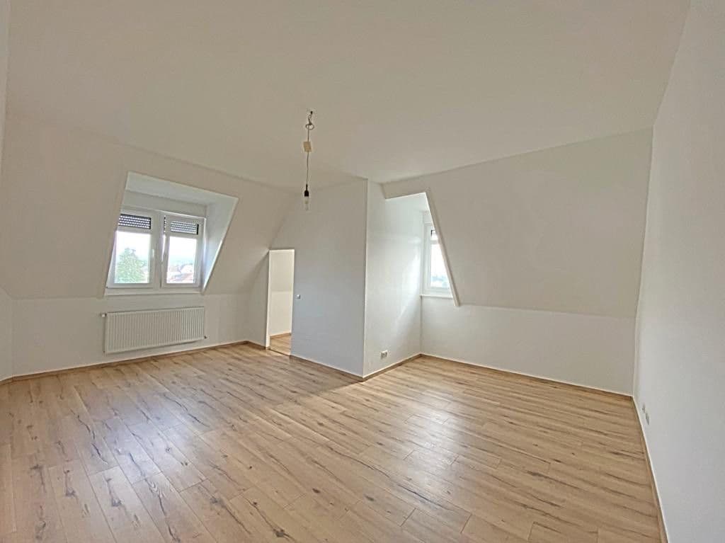 Prenájom bytu 3-izbový 120 m², Klosterstraße 19, Neuwied, Porýnie-Falcko Prenájom bytu 3-izbový 120 m², Klosterstraße 19, Neuwied, Porýnie-Falcko