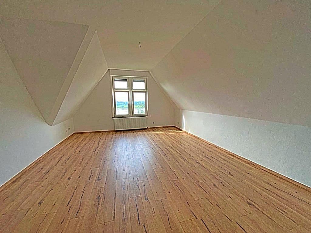 Prenájom bytu 3-izbový 120 m², Klosterstraße 19, Neuwied, Porýnie-Falcko Prenájom bytu 3-izbový 120 m², Klosterstraße 19, Neuwied, Porýnie-Falcko