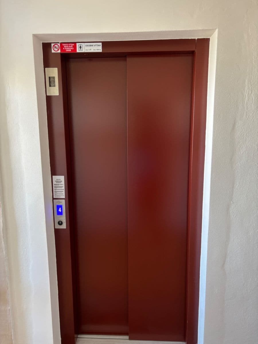 Prenájom bytu 2-izbový 46 m², Neustupného, Praha, Praha Prenájom bytu 2-izbový 46 m², Neustupného, Praha, Praha