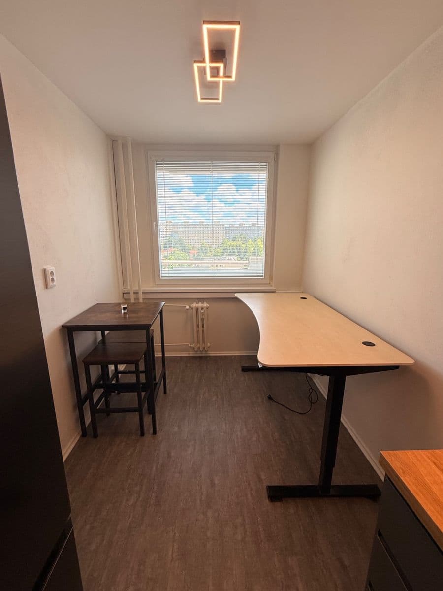 Prenájom bytu 2-izbový 46 m², Neustupného, Praha, Praha Prenájom bytu 2-izbový 46 m², Neustupného, Praha, Praha