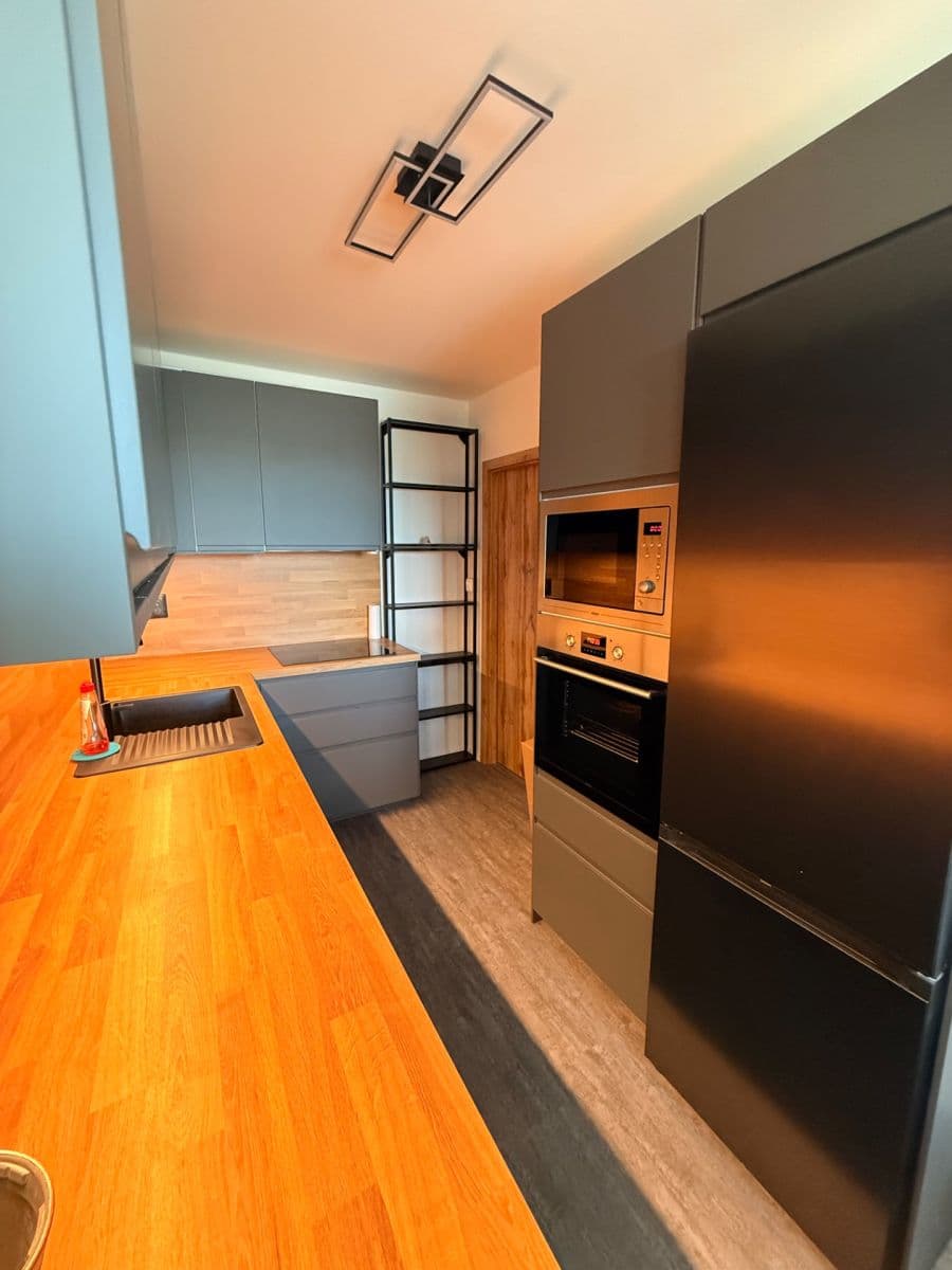 Prenájom bytu 2-izbový 46 m², Neustupného, Praha, Praha Prenájom bytu 2-izbový 46 m², Neustupného, Praha, Praha
