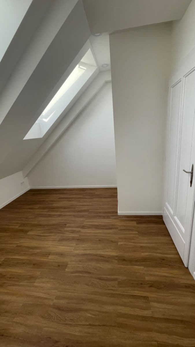 Prenájom bytu 2-izbový 45 m², Nikoly Tesly, Praha, Praha Prenájom bytu 2-izbový 45 m², Nikoly Tesly, Praha, Praha