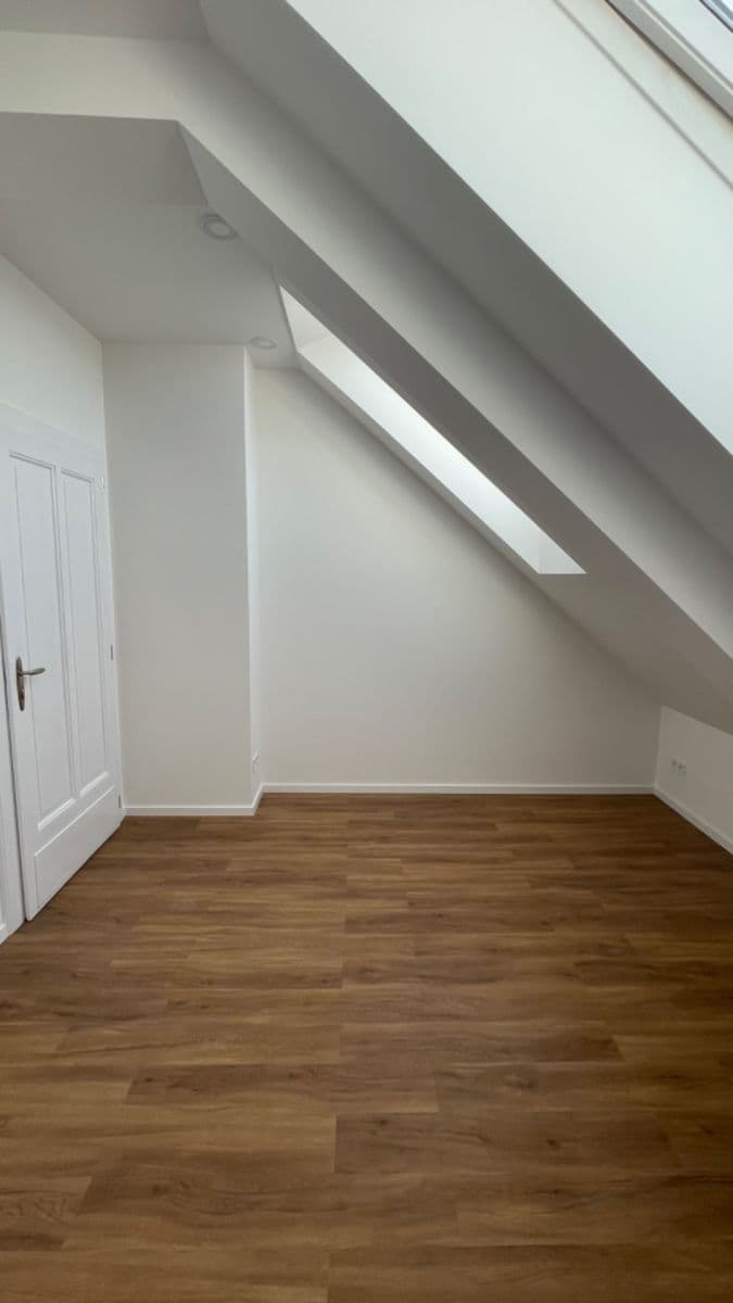 Prenájom bytu 2-izbový 45 m², Nikoly Tesly, Praha, Praha Prenájom bytu 2-izbový 45 m², Nikoly Tesly, Praha, Praha