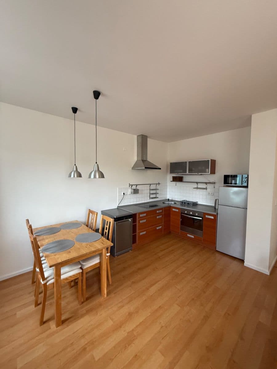 Prenájom bytu 2-izbový 68 m², Renneská třída, Brno, Jihomoravský kraj Prenájom bytu 2-izbový 68 m², Renneská třída, Brno, Jihomoravský kraj