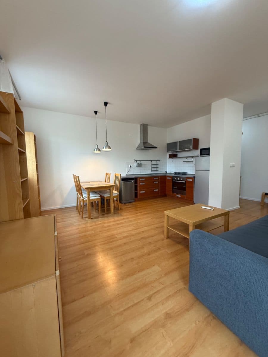 Prenájom bytu 2-izbový 68 m², Renneská třída, Brno, Jihomoravský kraj Prenájom bytu 2-izbový 68 m², Renneská třída, Brno, Jihomoravský kraj