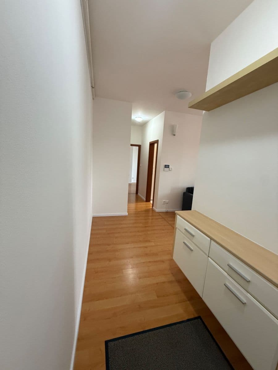 Prenájom bytu 2-izbový 68 m², Renneská třída, Brno, Jihomoravský kraj Prenájom bytu 2-izbový 68 m², Renneská třída, Brno, Jihomoravský kraj